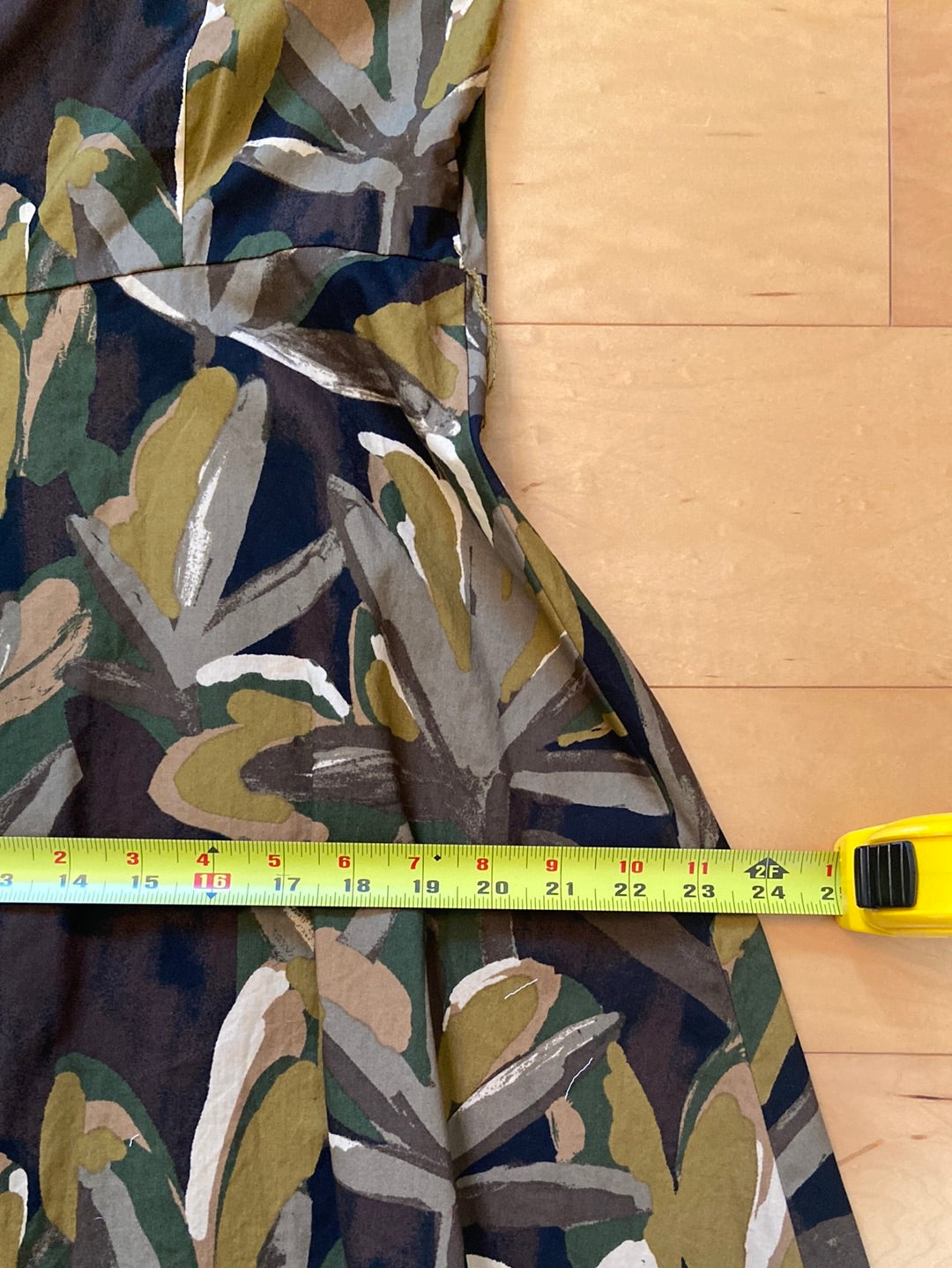 OLIVE GREEN Who What Wear Size L