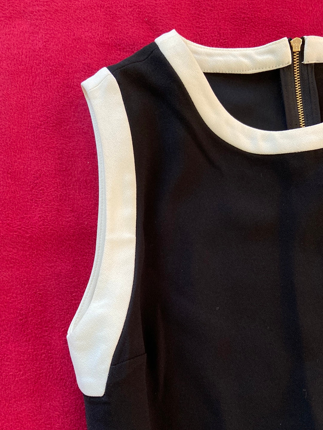 BLACK & WHITE DETAILS Bar III Size S