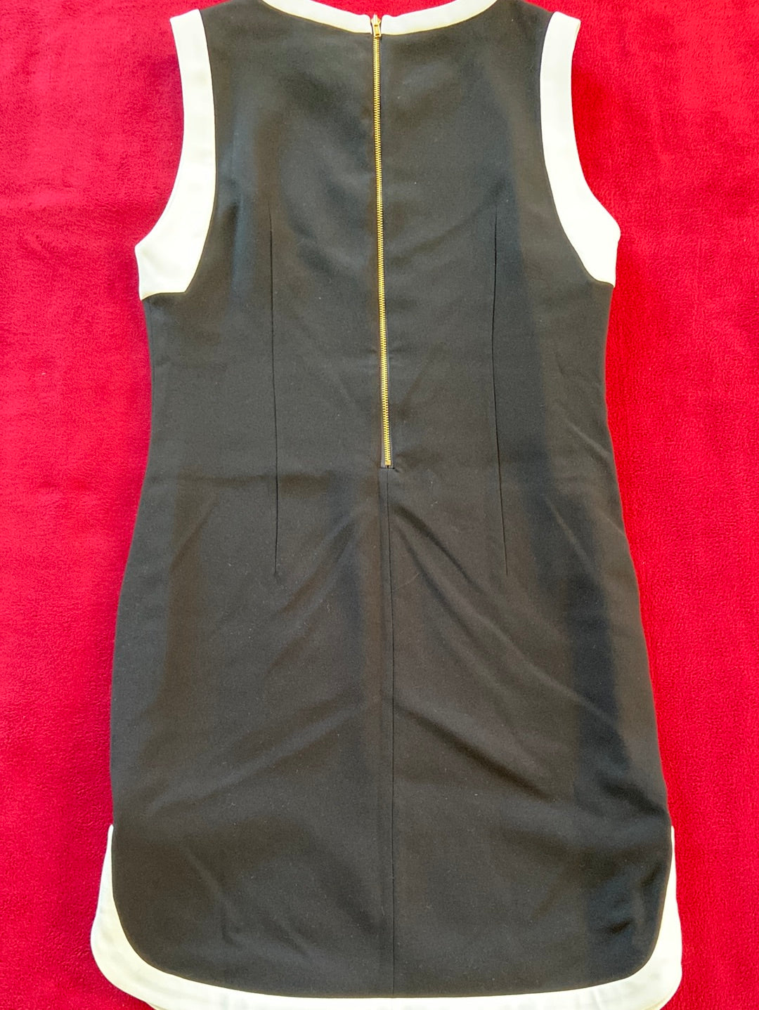 BLACK & WHITE DETAILS Bar III Size S
