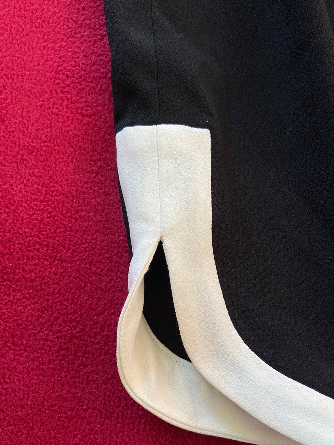 BLACK & WHITE DETAILS Bar III Size S