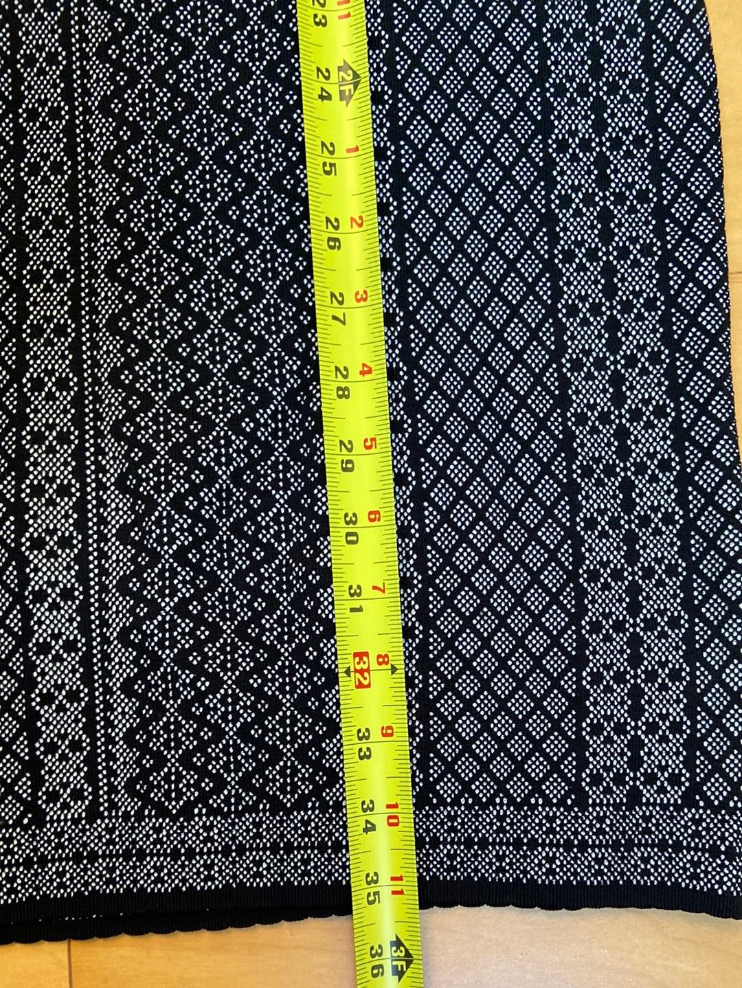 BLACK BODYCON BCBG Size S
