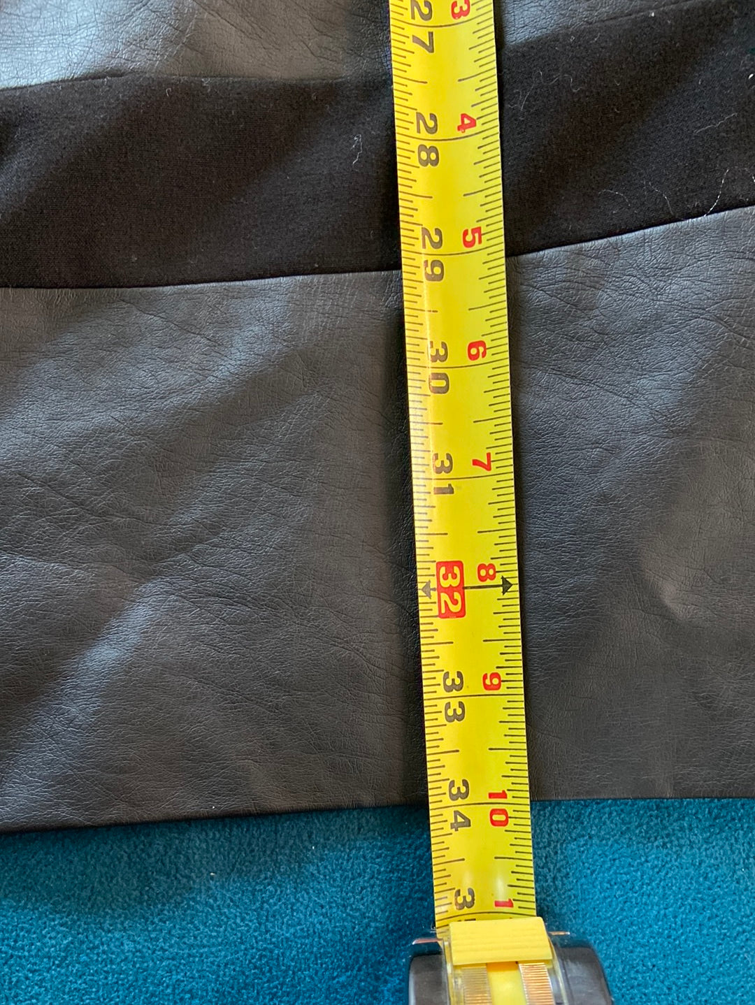 SLEEK BLACK Ralph Lauren Size 6