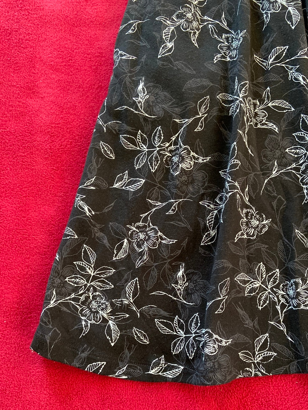 BLACK FLORAL Trixie and Lulu Dress Size M