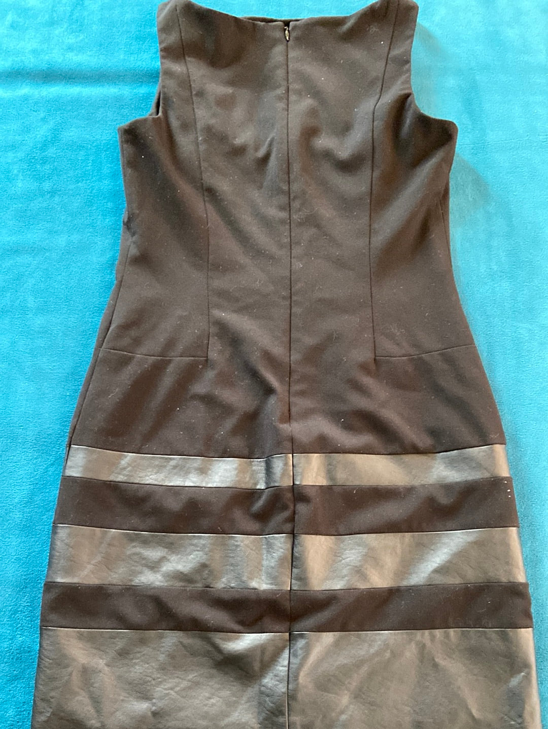 SLEEK BLACK Ralph Lauren Size 6