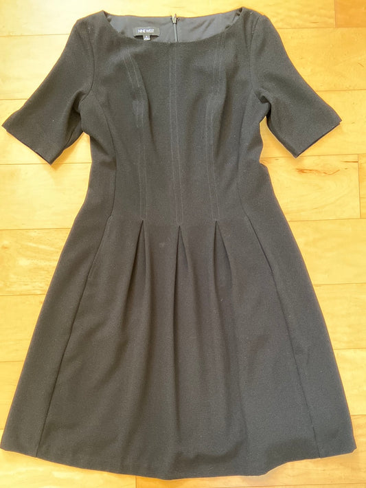 BLACK BASIC Nine West Size 8