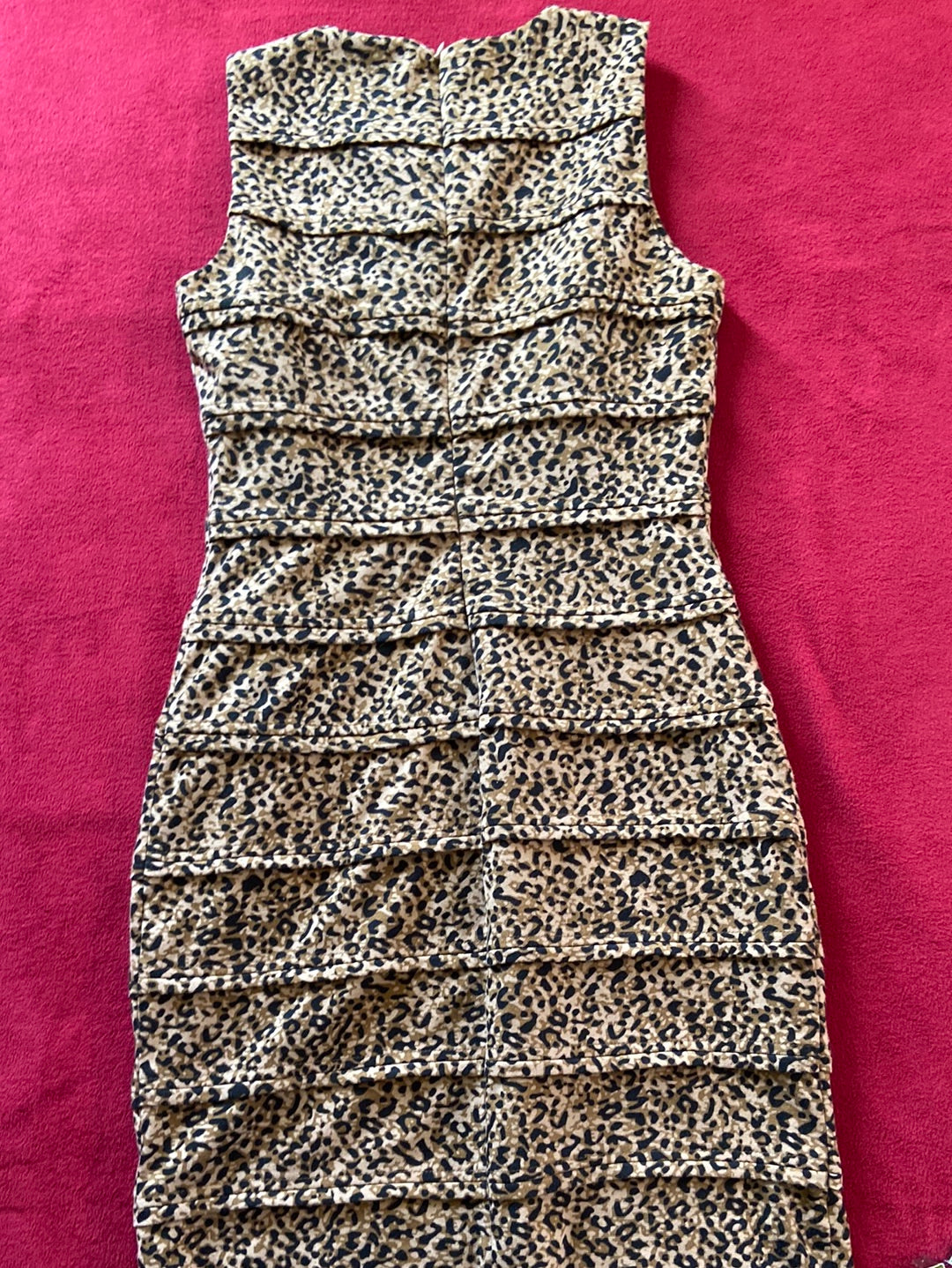 AWESOME ANIMAL PRINT Calvin Klein Brown Dress Size 8