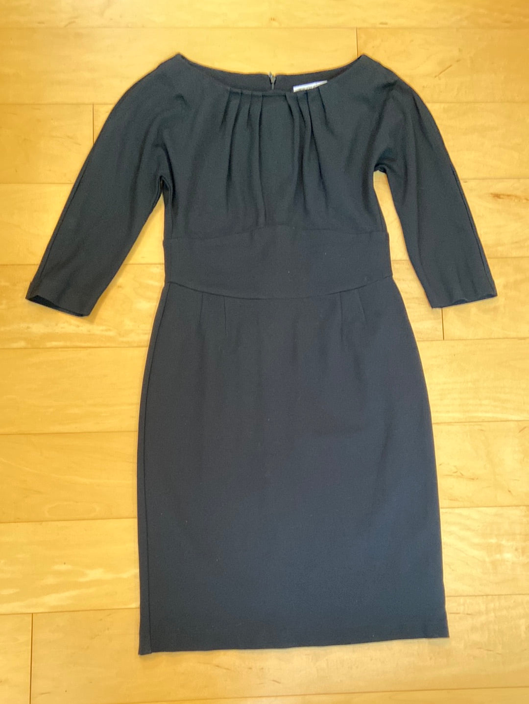 BEAUTIFUL BLACK Trina Turk Size 6