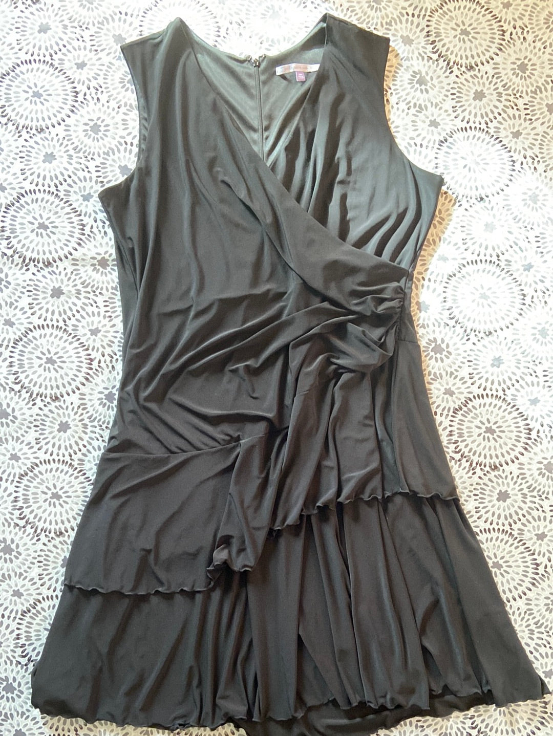 LUXE by Carmen Marc Valvo Size 20