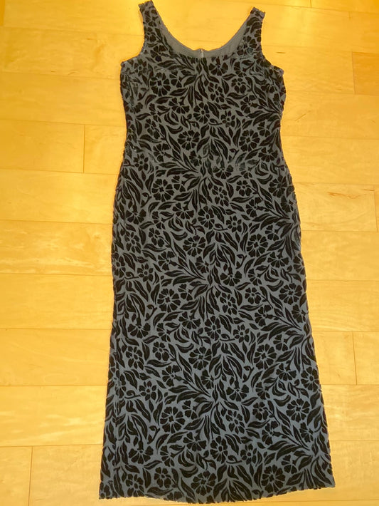 BLACK VELVET Express Size 6