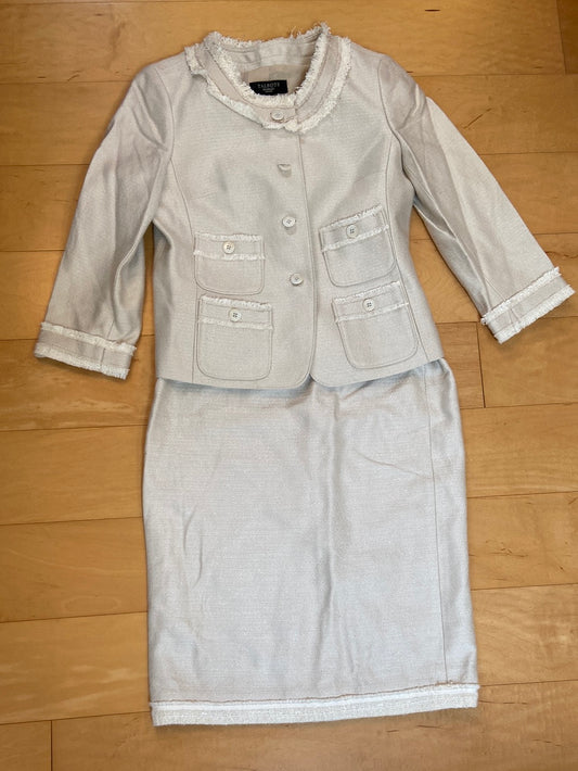 IVORY SUIT Talbots Size 4-6P