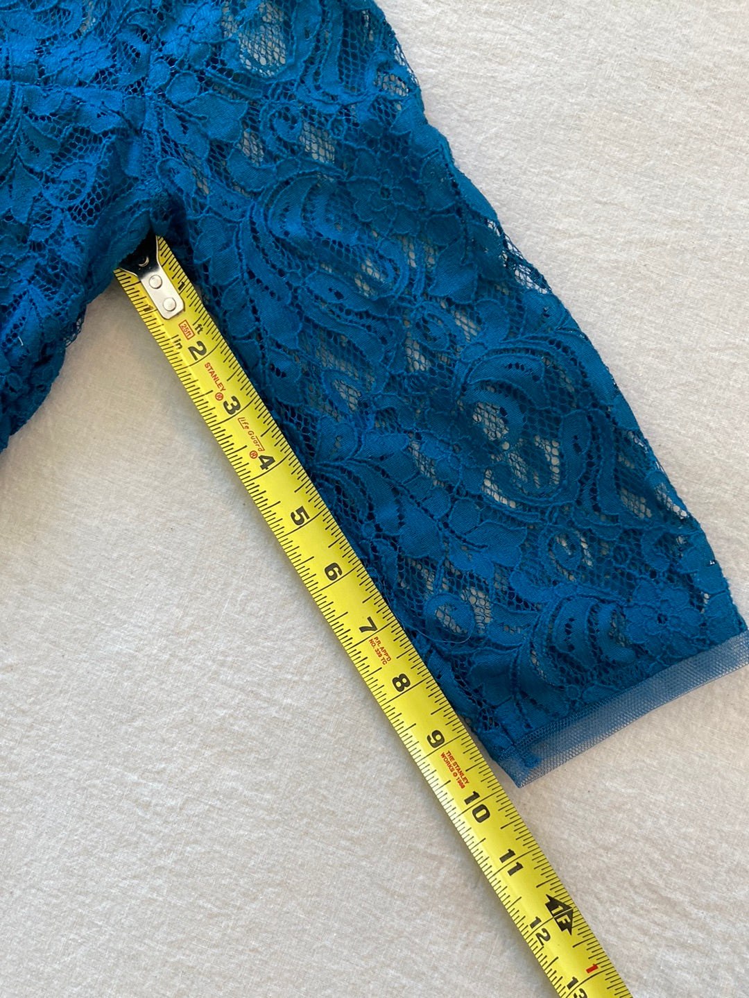 TEAL BLUE Max and Cleo Size 8