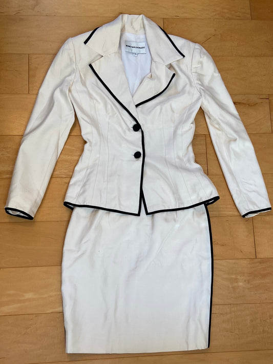 TUXEDO SUIT Nona Maldonado Size 8